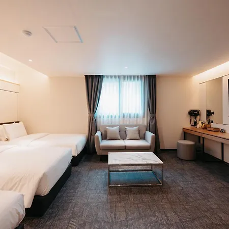 Cozy Tree Hotel Seomyeon Busan Exterior photo