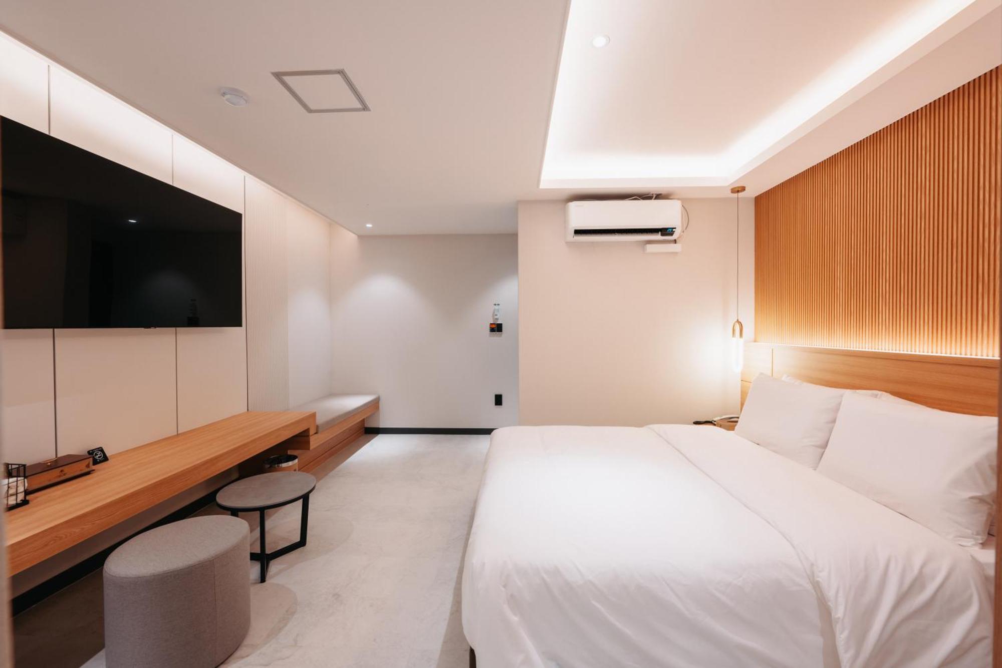 Cozy Tree Seomyeon * 부산광역시
